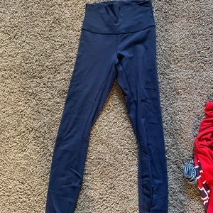 navy lululemon high rise wunder under leggings